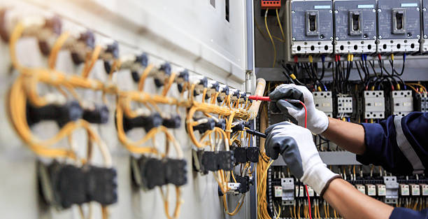 Professional Electrician technician working in Butler, NJ